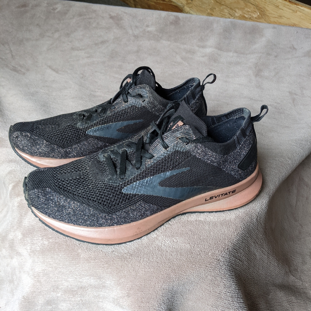 Brooks Levitate Women's Shoe Black and Pink Running Shoes